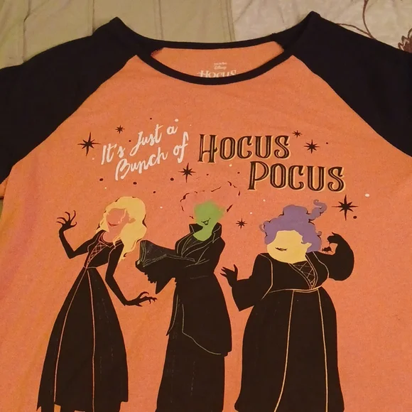 Girls Disney Hocus Pocus Shirt - Picture 3 of 5